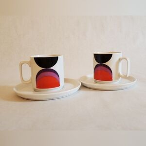 Pair of JOHANN SELTMAN VOHENSTRAUSS BAVARIAN PORCELAIN ESPRESSO/DEMITASSE CUPS